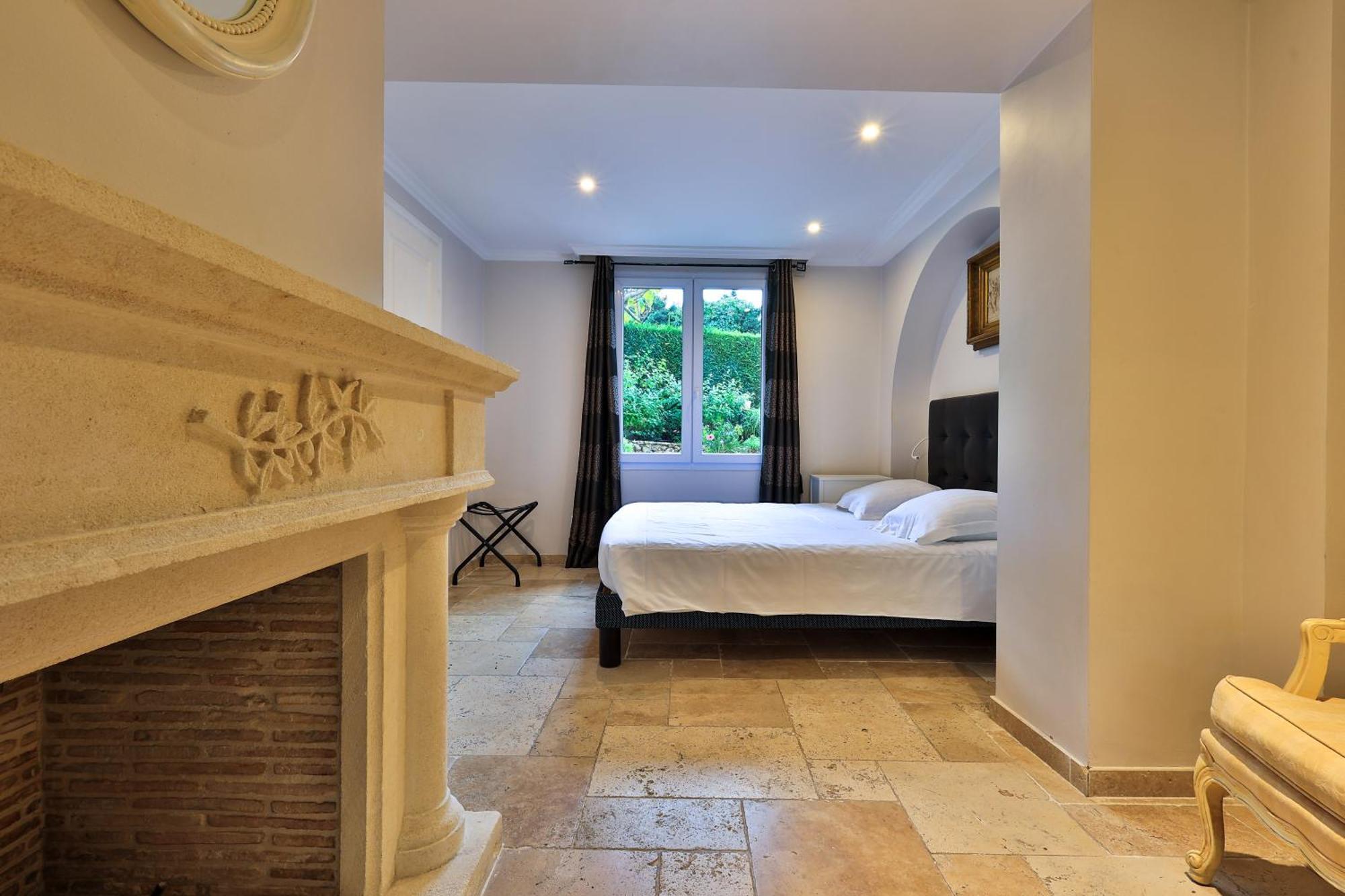 Emeraude Residence Hoteliere Juan-les-Pins Exteriör bild